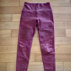 Alo Yoga Moto Legging